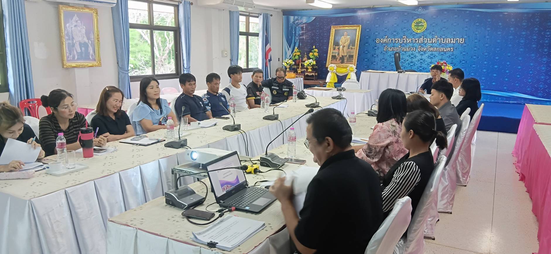 ภาพเข้าร่วมประชุมโครงการอนุรักษ์พันธุกรรมพืชอันเนื่องมาจากพระราชดำริ สมเด็จพระเทพรัตนสุดาๆสยามบรมราชกุมารี ประจำปีงบประมาณ 2569 ครั้งที่ 3/2569
